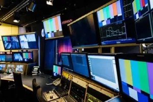 सरकार ने यूक्रेन संघर्ष, दिल्ली दंगों की कवरेज पर टीवी चैनलों को दी सख्त हिदायत