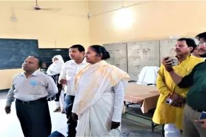 रामपुर : माध्यमिक शिक्षा मंत्री का मूल्यांकन केंद्र पर छापा, हड़कंप