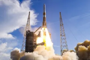 अमेरिकी खुफिया उपग्रह का कैलिफोर्निया से प्रक्षेपण वांडेनबर्ग स्पेस