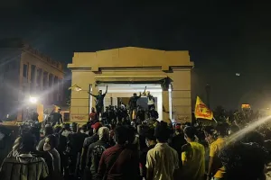 Sri Lanka Crisis: सरकार विरोधी प्रदर्शन के दौरान श्रीलंकाई रैपर की मौत