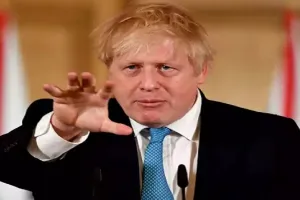 ‘पार्टीगेट’ विवाद में जुर्माने के बाद ब्रिटिश प्रधानमंत्री बोरिस जॉनसन ने इस्तीफा देने से किया इनकार