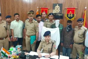 मुरादाबाद : ट्रेन लूटकांड का खुलासा, दो बदमाश गिरफ्तार