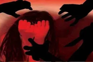 लखनऊ: घर में काम करने वाली युवती को नशीला पदार्थ खिलाकर चार युवकों ने किया सामूहिक दुष्कर्म, सभी गिरफ्तार