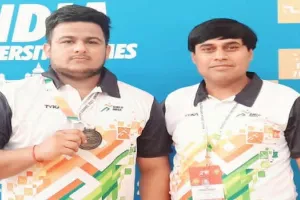 बिजनौर : सिद्धांत ने वेटलिफ्टिंग पुरुष प्रतियोगिता में जीता सिल्वर मेडल