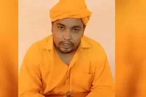 महिलाओं को रेप की धमकी देने वाला महंत बजरंग मुनि सीतापुर से गिरफ्तार