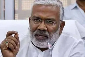 नहर की सफाई न होने पर जलशक्ति मंत्री ने इंजीनियरों को लगाई फटकार