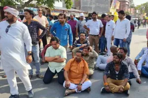 UP MLC Election: मतदान के दौरान फर्रुखाबाद में बवाल, सपा उम्मीदवार समेत नौ पर मुकदमा दर्ज