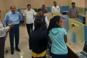 अयोध्या: विशेष कार्याधिकारी ने लिया अवध विश्वविद्यालय का जायजा, शैक्षिक गतिविधियों को भी परखा