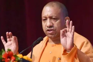 सीमावर्ती जिलों में कोरोना संक्रमण पर पैनी नजर रखने के लिए सीएम योगी ने दिये निर्देश