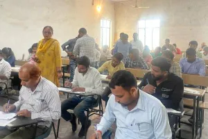 अयोध्या: एलएलबी की परीक्षा के दौरान नकल करते हुए पकड़े गए 41 छात्र