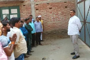 बाराबंकी: राशन वितरण में सुधार के लिए अधिकारियों ने शुरू की कोटेदारों के साथ बैठक