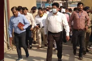 उपराष्ट्रपति के अयोध्या दौरे से पहले डीआरएम ने किया रेल मार्ग का निरीक्षण, 15 अप्रैल को पहुंचेंगे वेंकैया नायडू