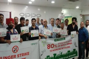 चीनी मोबाइल कंपनी Oppo के खिलाफ व्यापारियों ने खोला मोर्चा, लगाया वादा खिलाफी का आरोप