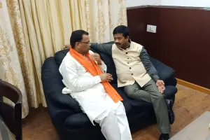 बरेली: जनप्रतिनिधियों से फीडबैक लेकर नंदी ने शुरू की मंडलीय विकास कार्यों की समीक्षा