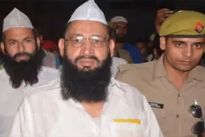 मेरठ: पूर्व मंत्री याकूब और उसके परिवार की बढ़ीं मुश्किलें, जारी हुआ गैर जमानती वारंट