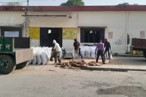 अयोध्या: क्रय केन्द्रों से कन्नी काट रहे किसान, व्यापारी दे रहे ज्यादा भाव