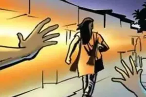 कन्नौज: किशोरी से दो युवकों ने की छेड़छाड़, शोर मचाने पर दी धमकी, जांच शुरू