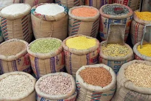 लखनऊ: फ्री राशन वितरण की बढ़ी डेट, जानें कब तक मिलेगा गेहूं, चावल और तेल