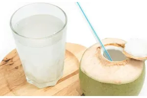 नारियल पानी के डेली यूज से मिल सकते हैं यह हेल्थ बेनिफिट्स, कई बीमारियां होंगी दूर