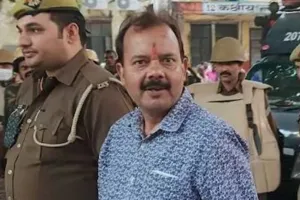 मैनपुरी: हत्यारोपी बसपा नेता अनुपम दुबे की बढ़ी मुश्किलें, करोड़ों की संपत्ति कुर्क करने के आदेश जारी