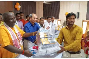 बाराबंकी: विधायक ने किया स्वास्थ्य मेले का उद्घाटन, कहां- ईमानदारी से करें सेवा