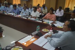 अयोध्या: मंडलीय समीक्षा बैठक के दौरान अधिकारी नहीं दे सके जवाब, खफा हुए मंडलायुक्त