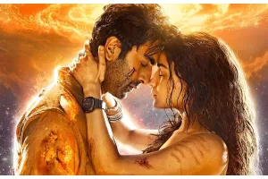 ‘केसरिया’ का टीजर हुआ रिलीज, अयान मुखर्जी ने वीडियो शेयर कर आलिया-रणबीर के लिए लिखा यह कैप्शन