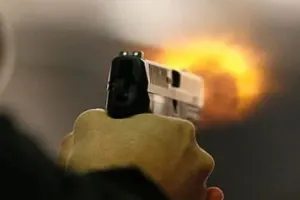 कुशीनगर: पुलिस और पशु तस्करों के बीच हुई मुठभेड़, एक को लगी गोली, तीन फरार