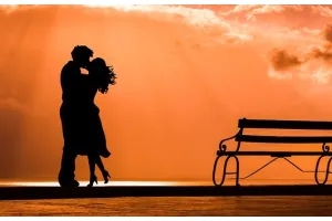 ऐसा कहाँ से लाऊँ कि तुझ सा कहें जिसे…