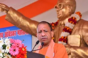सीएम योगी ने डॉ. भीमराव आंबेडकर को किया याद, कहा- संविधान के शिल्पकार को नमन