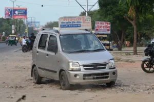 बरेली: दस दिन में चालक बनने का प्रमाण पत्र थमा रहे मोटर ट्रेनिंग स्कूल