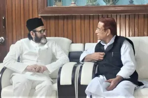 रामपुर : सपा से नाराज मुस्लिम नेताओं की आजम खां के घर आवाजाही, तौकीर रजा ने भी की मुलाकात