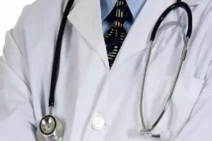 झांसी: लापरवाह स्वास्थ्य अधिकारियों पर गिरी गाज, जारी हुआ यह आदेश