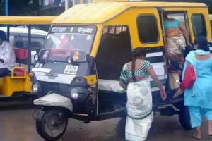 बस्ती में अवैध टैक्सी स्टैंड के 4 संचालकों के विरुद्ध मुकदमा दर्ज