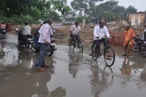 बस्ती मंडल में बूंदाबांदी के बाद हुआ खुशनुमा मौसम, लोगों को मिली राहत