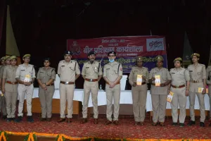 बरेली: महिला सशक्तिकरण के लिए दरोगा और सिपाहियों को दी गई ट्रेनिंग