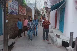 बरेली: कुतुबखाना क्षेत्र में बिजली चोरी करते 11 लोग पकड़े गए