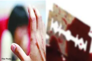 हल्द्वानी: ससुराल पहुंचे दामाद ने खुद के गले में चला दी ब्लेड, लहूलुहान हालत में पहुंचा अस्पताल, हालत गंभीर