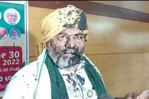 काली स्याही, जानलेवा हमले किसानों की आवाज को नहीं दबा सकते : राकेश टिकैत