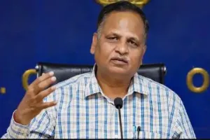 मनी लॉन्ड्रिंग मामला: अपने बैंक खाते से बुरे फंसे सत्येन्द्र जैन, पूछताछ के दौरान नहीं दे पाए जांच एजेंसियों को पैसों का हिसाब