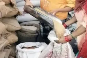 बरेली: चना और तेल की वजह से रुका राशन वितरण