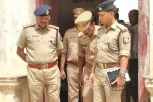 बदायूं: नाबालिग प्रेमी-प्रेमिका ने लगाई फांसी, कमरे के अंदर फंदे से लटके मिले शव