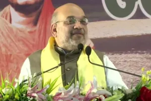 अरुणाचल में शाह का कांग्रेस पर हमला, राहुल गांधी को दे डाली इटालियन चश्मा उतारने की नसीहत