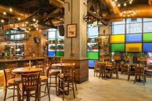 केजरीवाल सरकार के फैसले पर दिल्ली पुलिस को ऐतराज, रात तीन बजे तक बार खोलने के आग्रह को ठुकराया