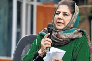 महबूबा मुफ्ती ने जम्मू-कश्मीर प्रशासन से मारी गई टीवी अभिनेत्री के परिजनों की मदद का अनुरोध किया