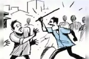 हल्द्वानी: जेल में बंद आरोपियों से मिलने पहुंचे परिजन आपस में भिड़ गए