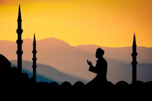 Eid al-Fitr : तमाम परेशानियों के बीच लोगों के लिए खुशी लेकर आई ईद