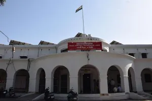 बरेली: कलेक्ट्रेट में पटलों पर तीन साल से जमे बाबुओं की हिलेगी कुर्सी