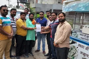 पीलीभीत: धार्मिक स्थलों से लाउडस्पीकर हटवाने में कर दिया पक्षपात