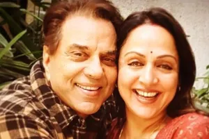 Hema Malini ने धर्मेन्द्र के साथ शेयर की खूबसूरत तस्वीर, लिखा प्यारा सा नोट